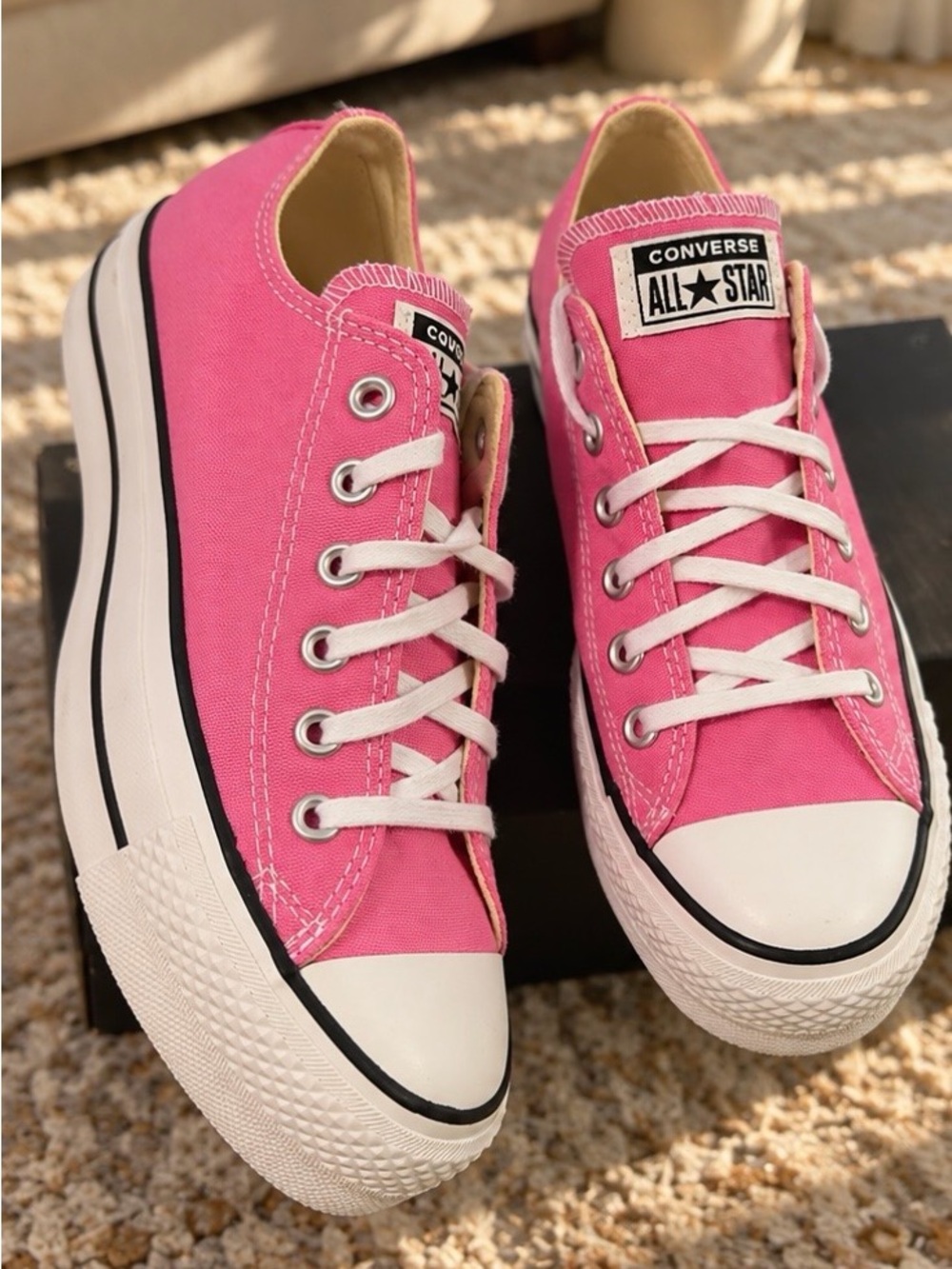 Converse Chuck Taylor All Star Lift Ox Womens Shocking Pink Sneakers